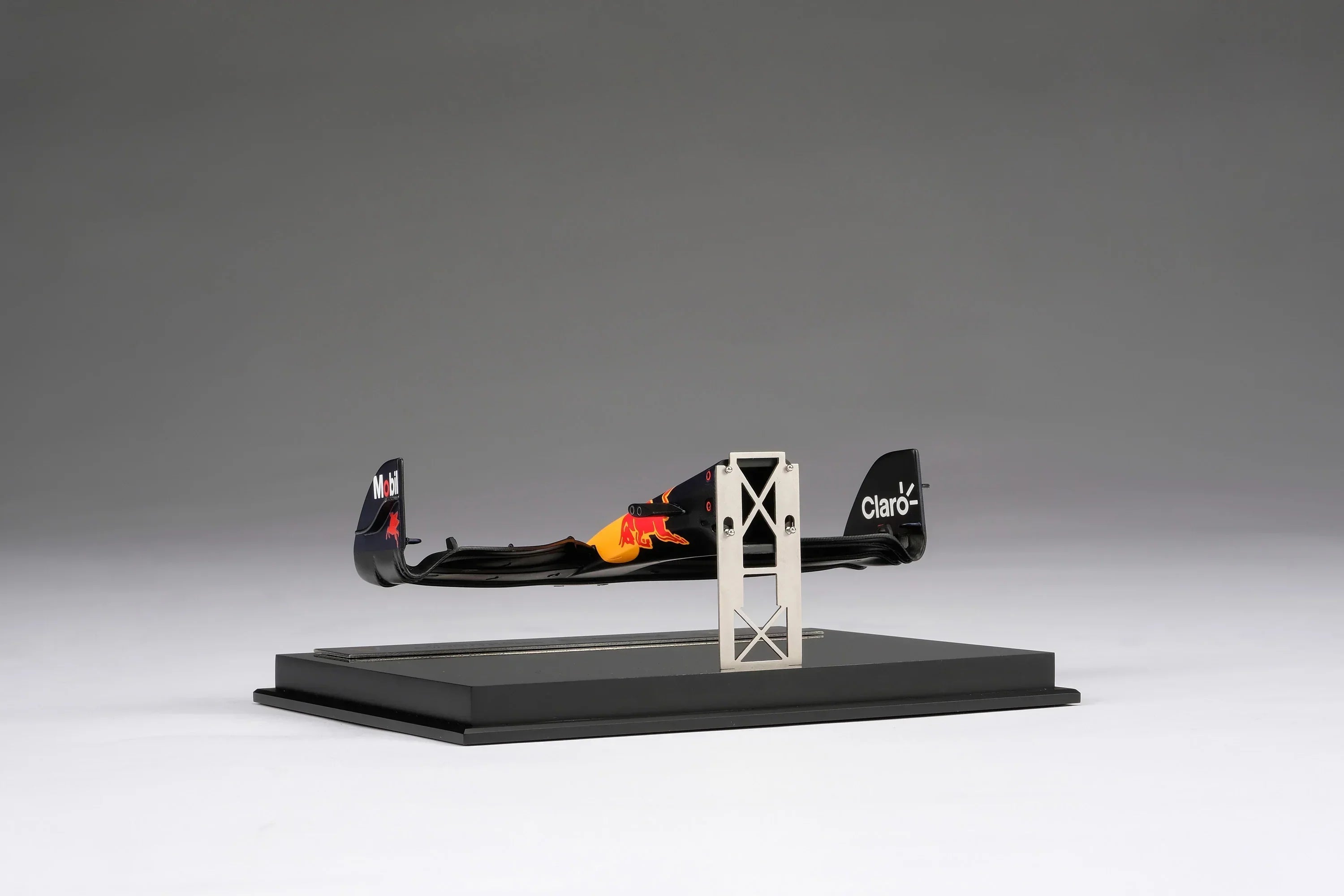 RB19 Front Wing 2023 Season Amalgam 1:12 Nosecone